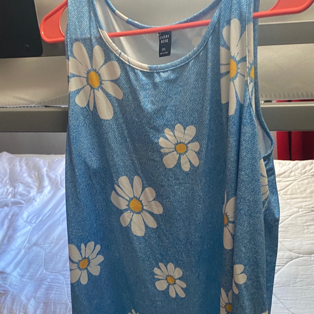 Blue Daisy Print Tank Top